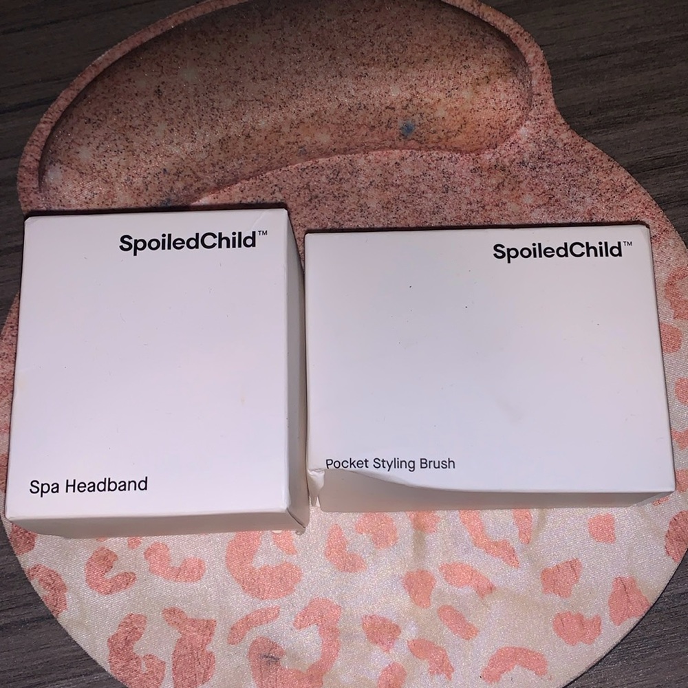 Spoiled Child NEW Spa Headband & Pocket Styling Brush Set